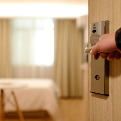 bedroom door entrance 271639 e1572071000926