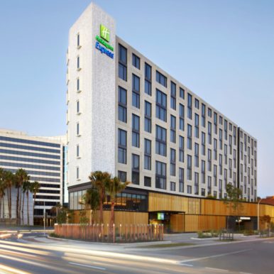 HIESA Exterior 16 9 131021