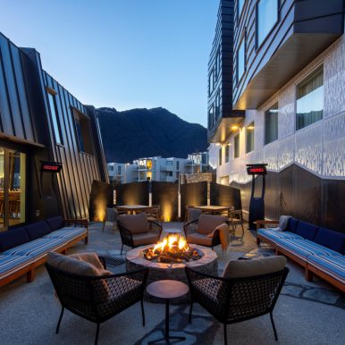 Sqaure HIE exteriors 036 Firepit 131021