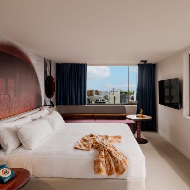 5. Hotel Indigo Sydney Potts Point guest room scaled 1
